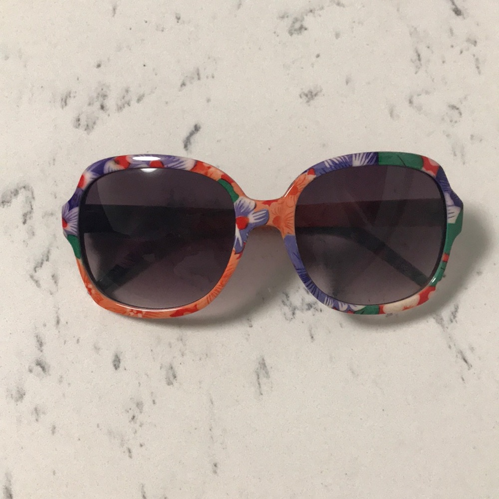 Sunglasses *Free with Purchase Only*